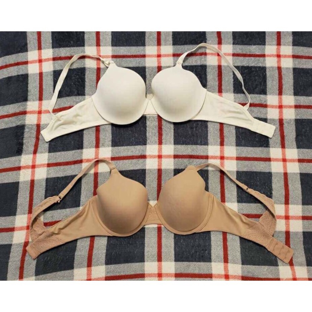 NWOT Warner's bras bundle/lot